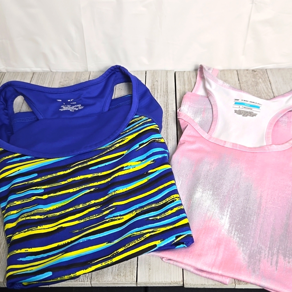 Lot Of 2 Tek Gear Women's Size Large Tank Tops